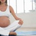 Беременная женщина и йога
