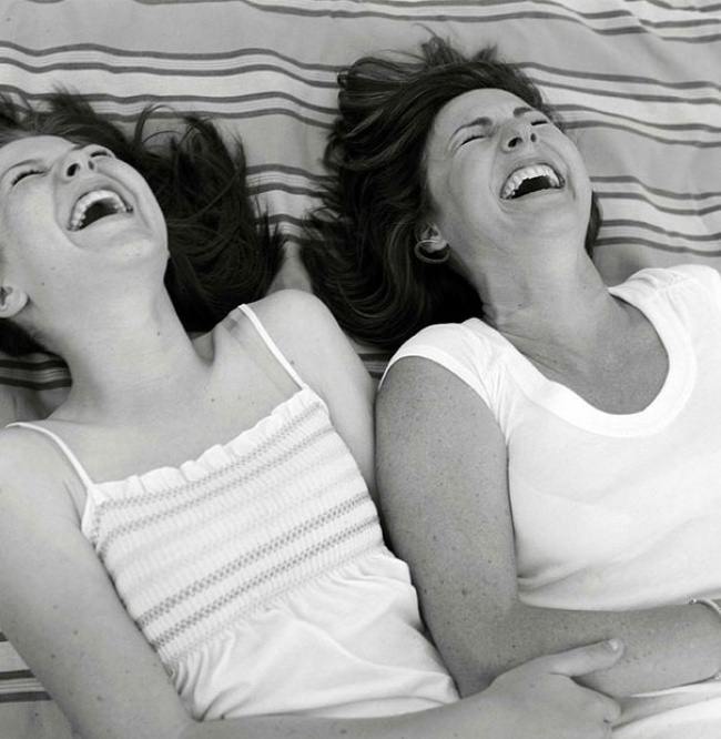 7660860-R3L8T8D-650-like-mother-like-daughter-funny-photography-12